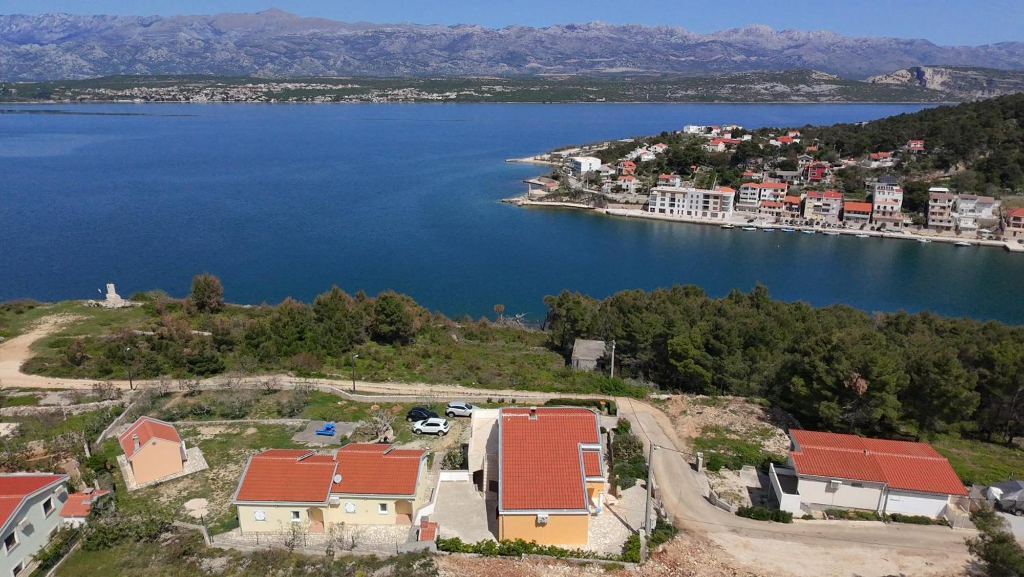 Apartments Mikecin Novigrad  Exteriör bild